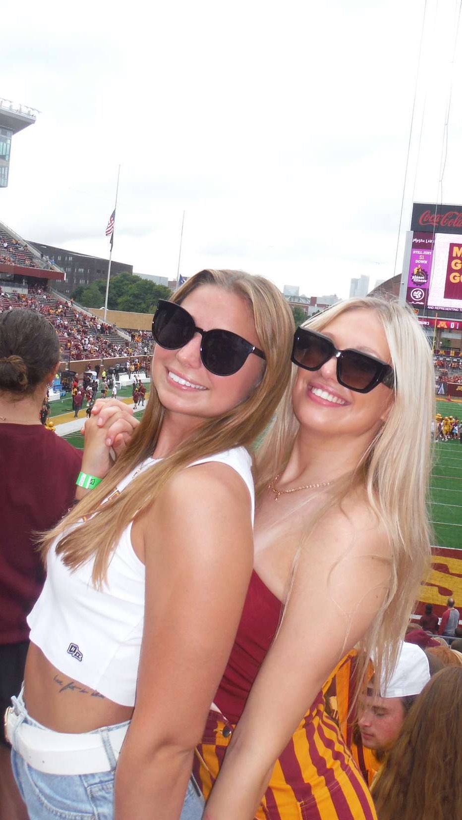 Our LIMITED Holiday Special won't be here long!\n\nSecure $25 off per month by signing a lease \ud83e\udd29\n\nStart the New Year off, by treating yourself to the best deals \u2728