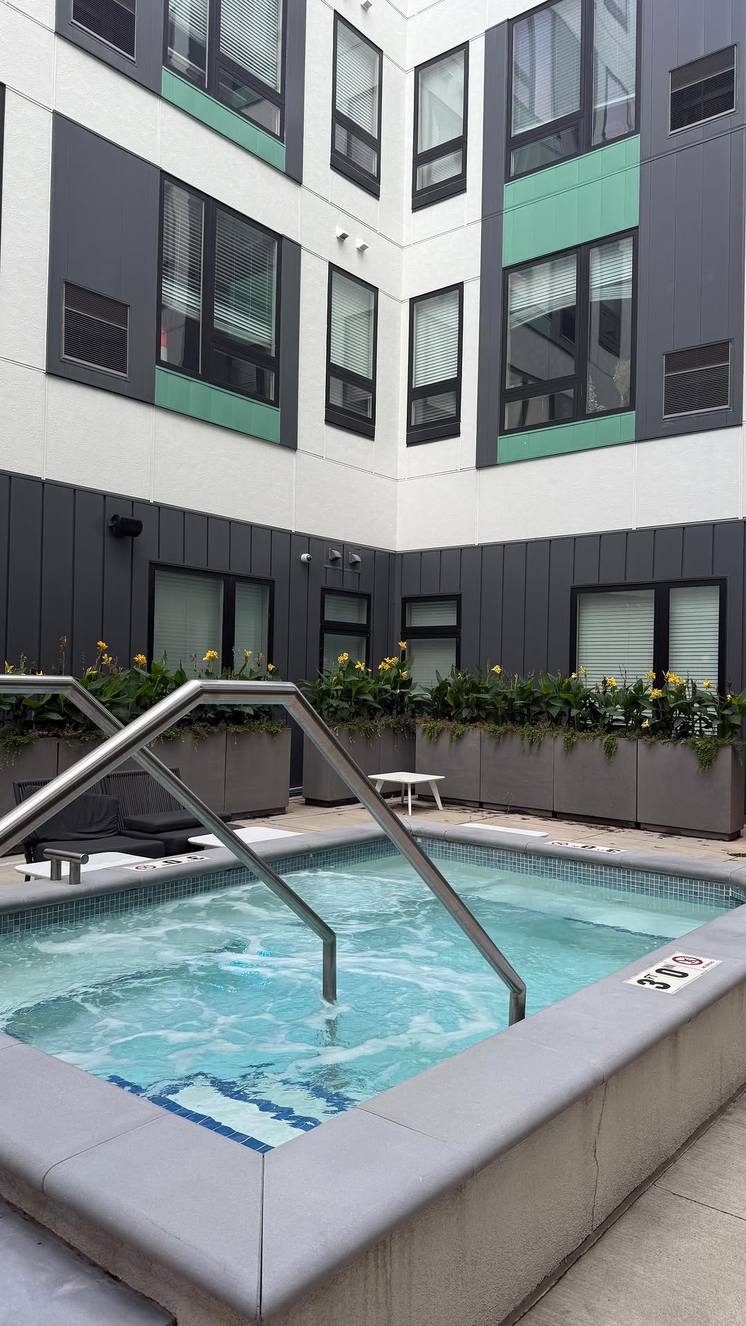 We're obsessed with our residents \ud83e\udd0d and we want to hear from YOU\n\nSpring Survey = Freebies for YOU\n\nFill it out + show us your completed survey for:\n\n\ud83c\udf55 FREE pizza this Thursday \n\nPLUS \n\n\ud83c\udf6a Stop by this Friday for a free box of Girl Scout cookies (first come, first serve) *while supplies last*\n\nLet's make UNCOMMON even better \u2014 see you in the lobby