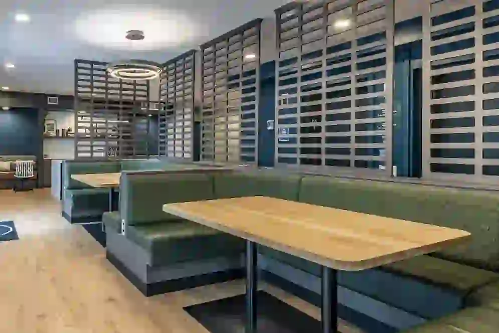 UNCOMMON Study Booths